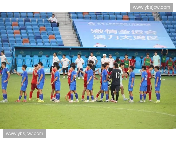 今天足球赛场精彩纷呈 多场比赛结果揭晓 热点球队激战正酣